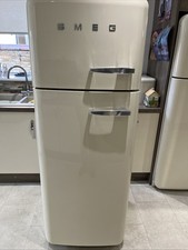 Smeg Fab 30 Cream