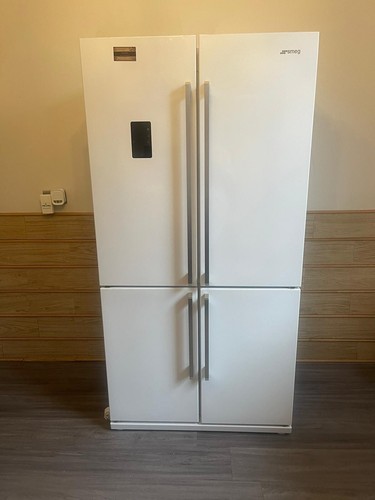 Smeg fridge freezer door - smeg,